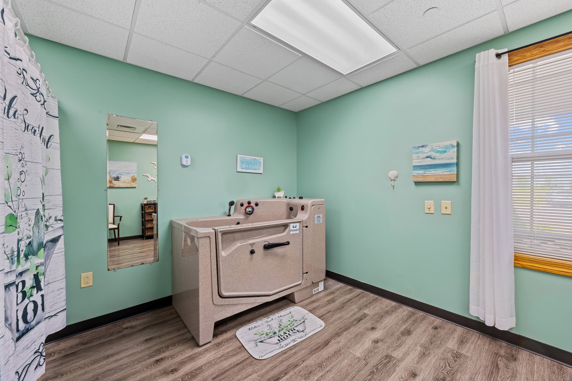 Whirlpool Room 